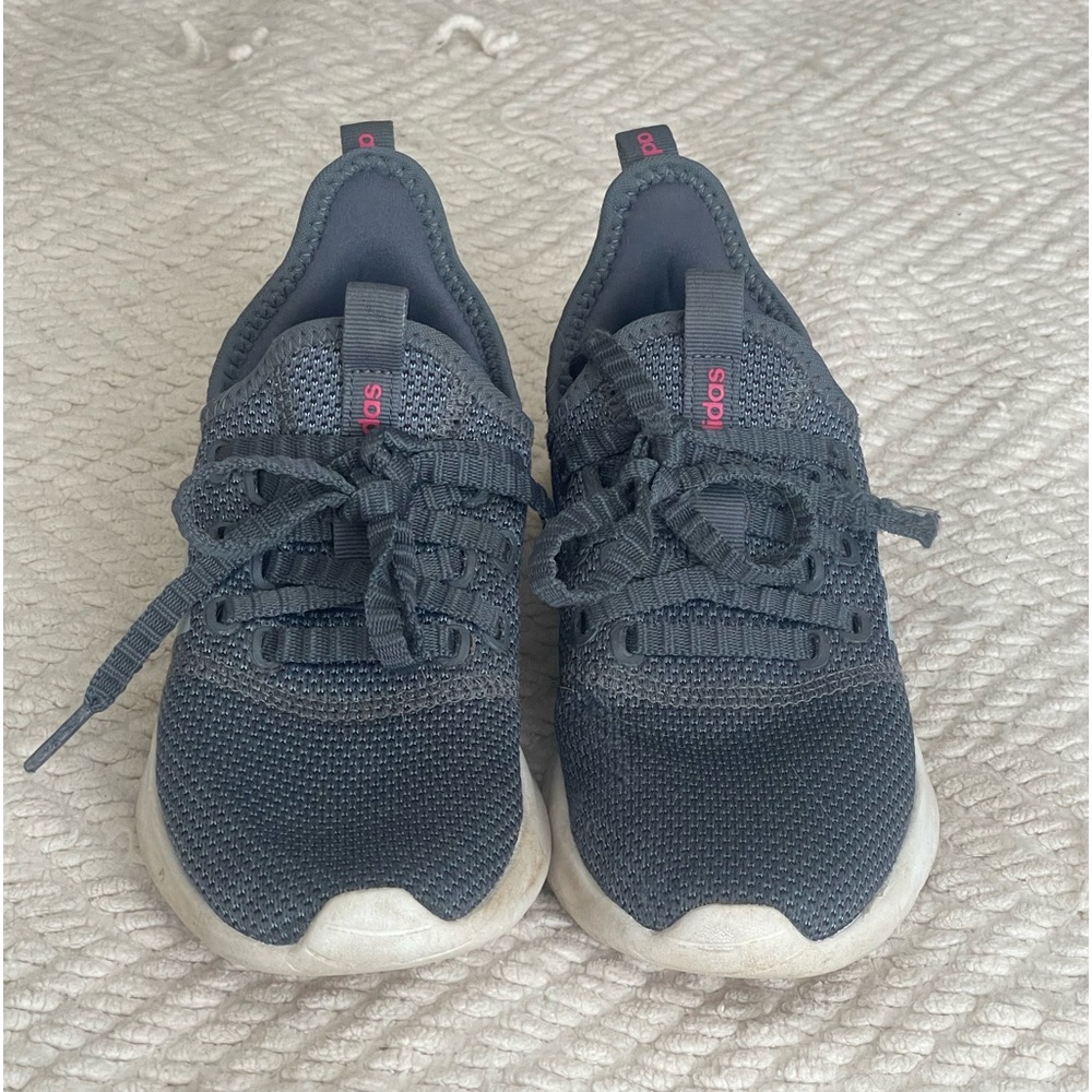 Adidas sneakers size 6